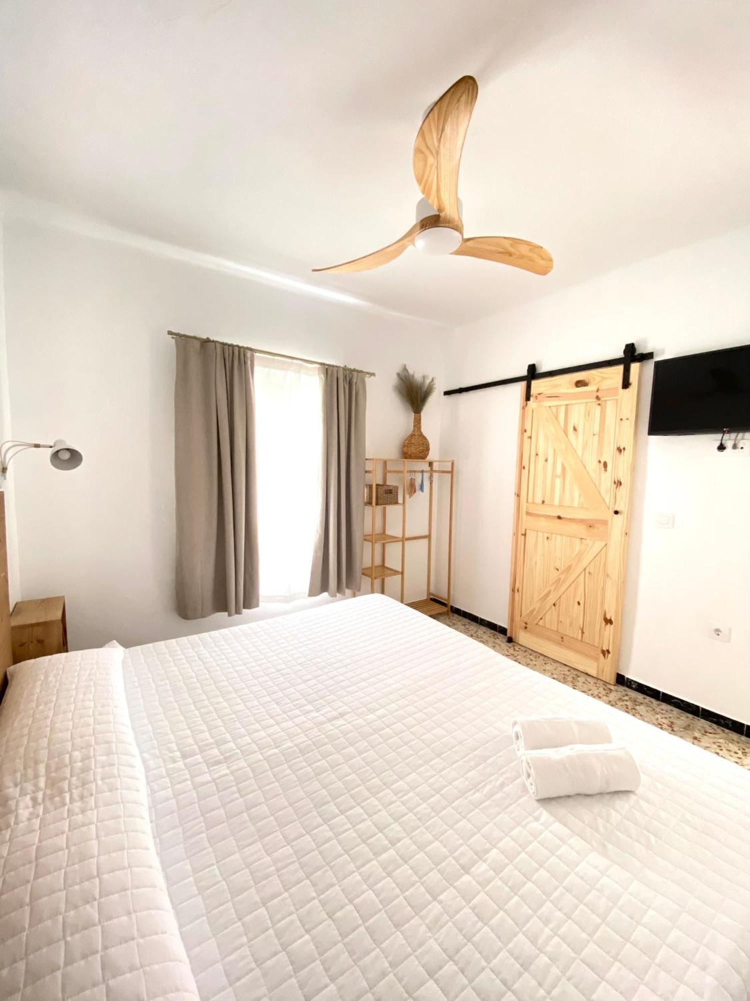 Hotel Casa Fina - Adults Recommended โกนิล เด ลาฟรอนเตรา ภายนอก รูปภาพ